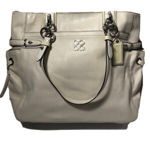 Coach Colette cream leather shoulder bag.